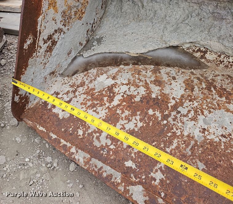 image for item DW3110 (2) Case skid steer buckets