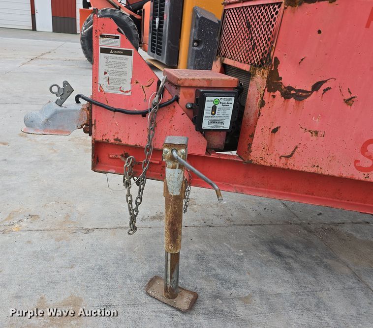 image for item DW3112 2001 Crafco SuperShot SS125 melter applicator