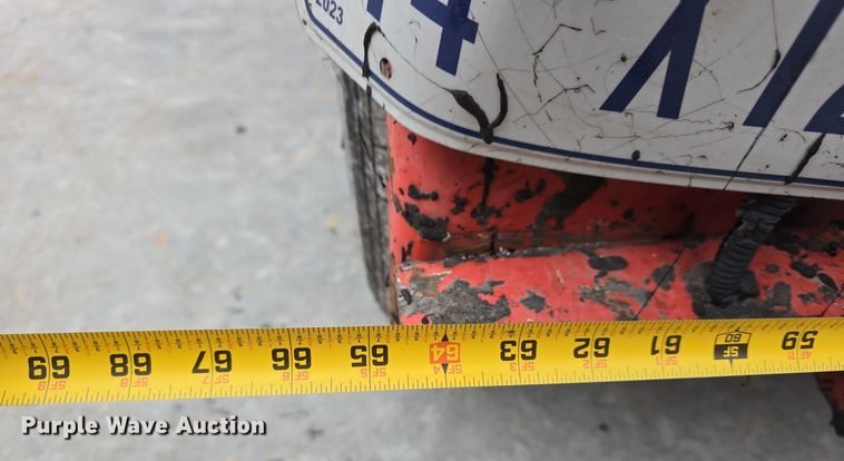 image for item DW3112 2001 Crafco SuperShot SS125 melter applicator