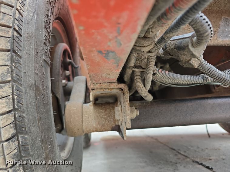 image for item DW3112 2001 Crafco SuperShot SS125 melter applicator