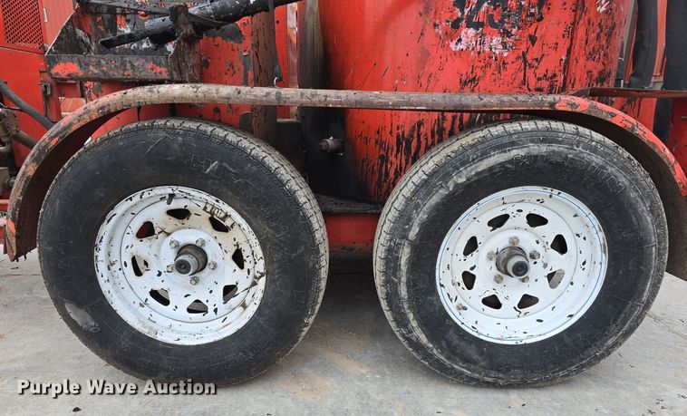 image for item DW3112 2001 Crafco SuperShot SS125 melter applicator