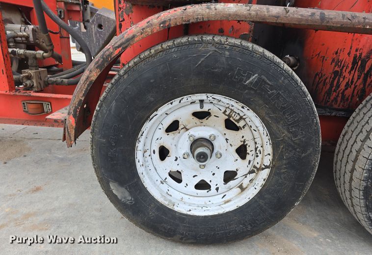 image for item DW3112 2001 Crafco SuperShot SS125 melter applicator