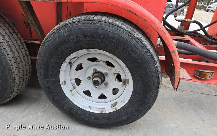 image for item DW3112 2001 Crafco SuperShot SS125 melter applicator