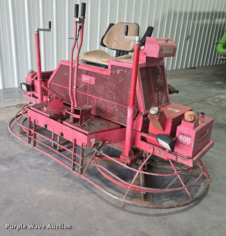 image for item DW3113 Razorback Rider Super Pro 400 power trowel