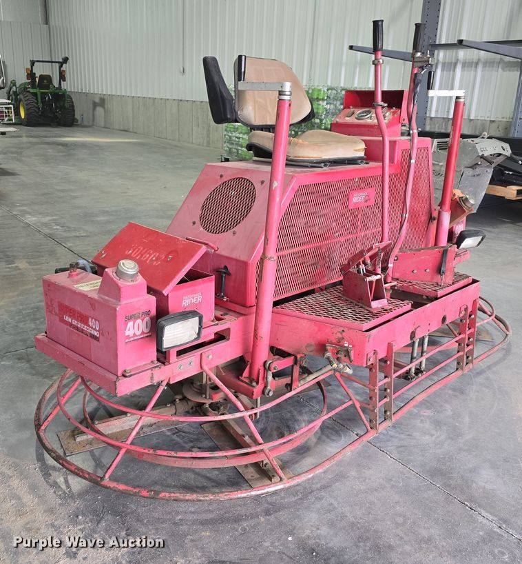 image for item DW3113 Razorback Rider Super Pro 400 power trowel