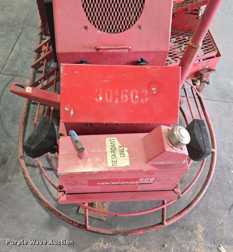 image for item DW3113 Razorback Rider Super Pro 400 power trowel