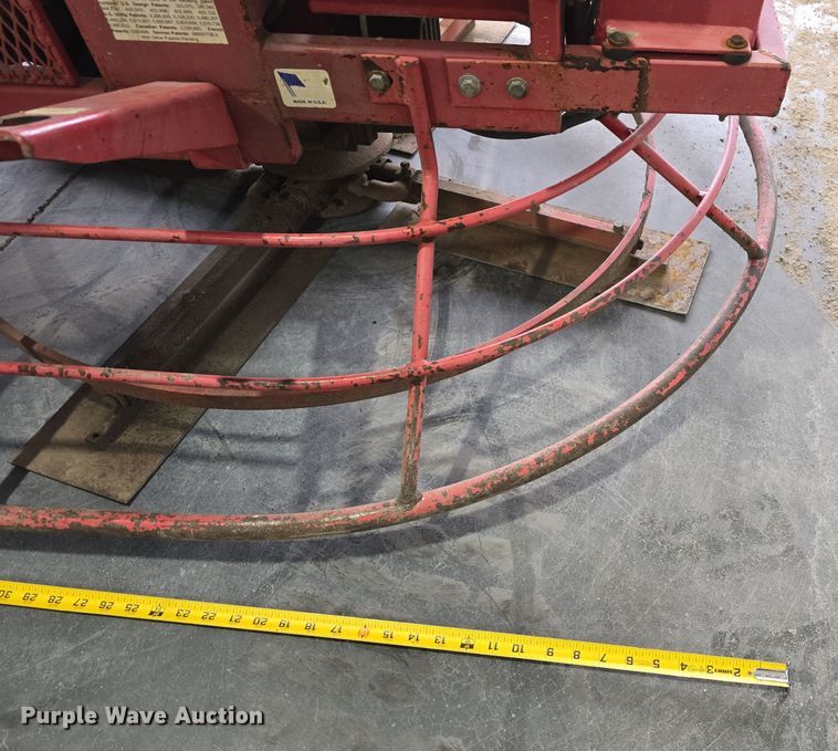 image for item DW3113 Razorback Rider Super Pro 400 power trowel