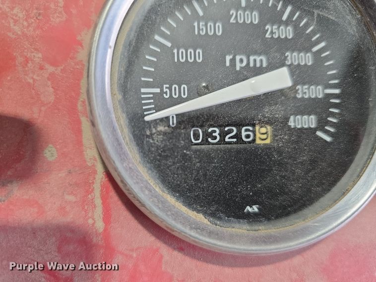 image for item DW3113 Razorback Rider Super Pro 400 power trowel