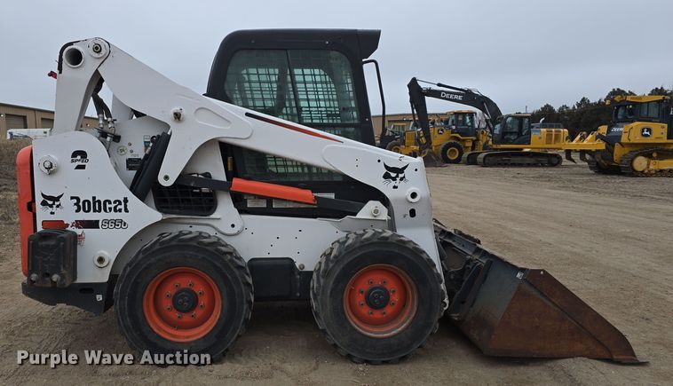 image for item DW3114 2013 Bobcat S650 skid steer loader
