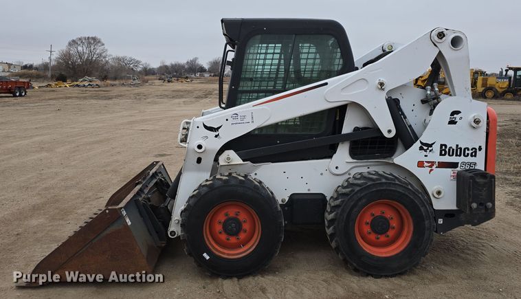 image for item DW3114 2013 Bobcat S650 skid steer loader