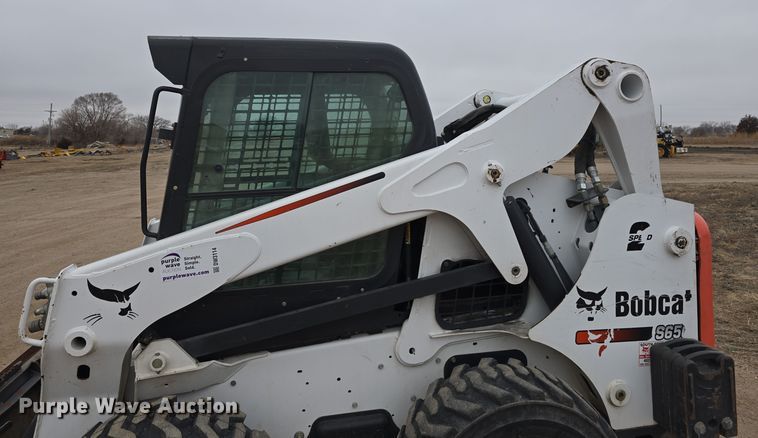 image for item DW3114 2013 Bobcat S650 skid steer loader