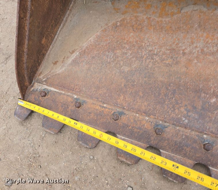 image for item DW3114 2013 Bobcat S650 skid steer loader