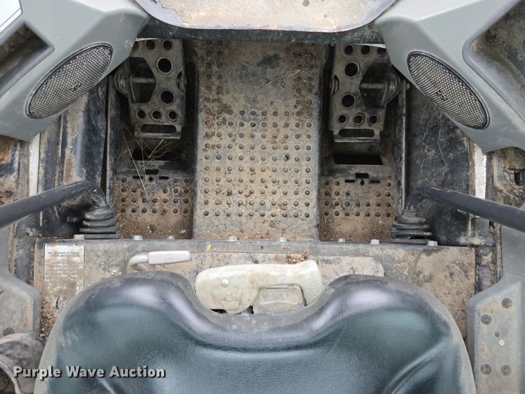 image for item DW3114 2013 Bobcat S650 skid steer loader