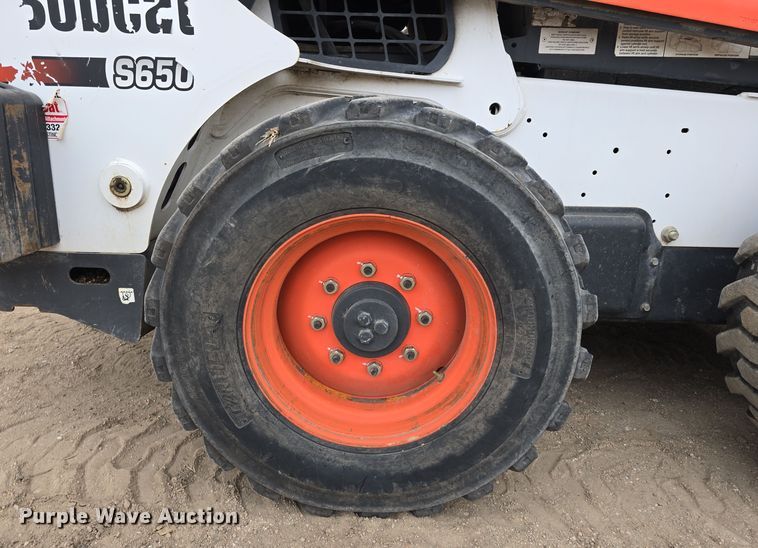 image for item DW3114 2013 Bobcat S650 skid steer loader