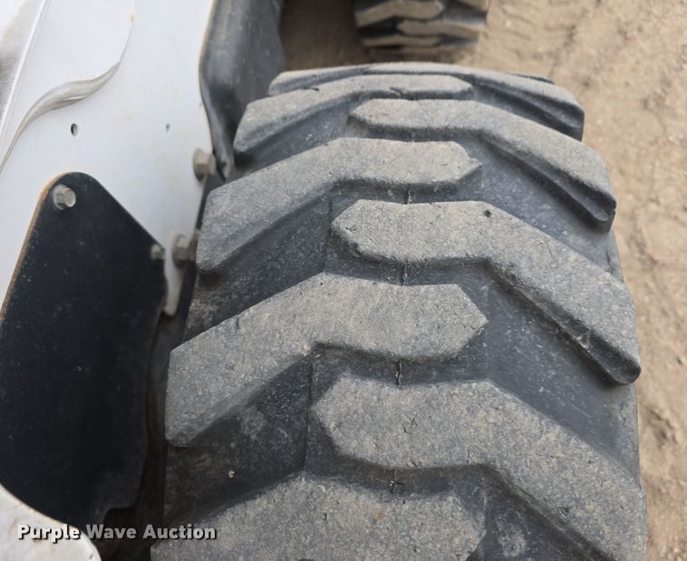 image for item DW3114 2013 Bobcat S650 skid steer loader