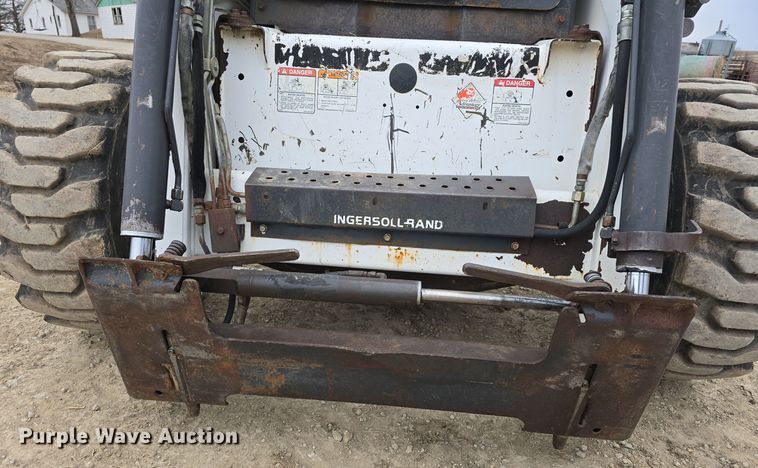 image for item DW3118 2000 Bobcat 873 skid steer loader