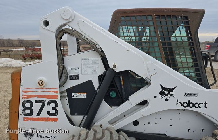 image for item DW3118 2000 Bobcat 873 skid steer loader
