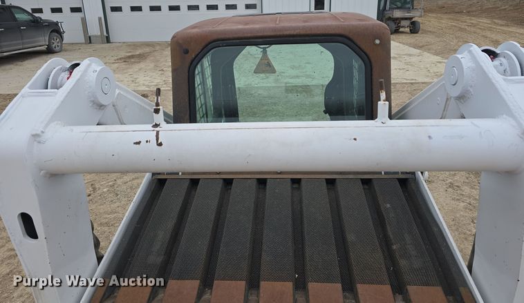 image for item DW3118 2000 Bobcat 873 skid steer loader