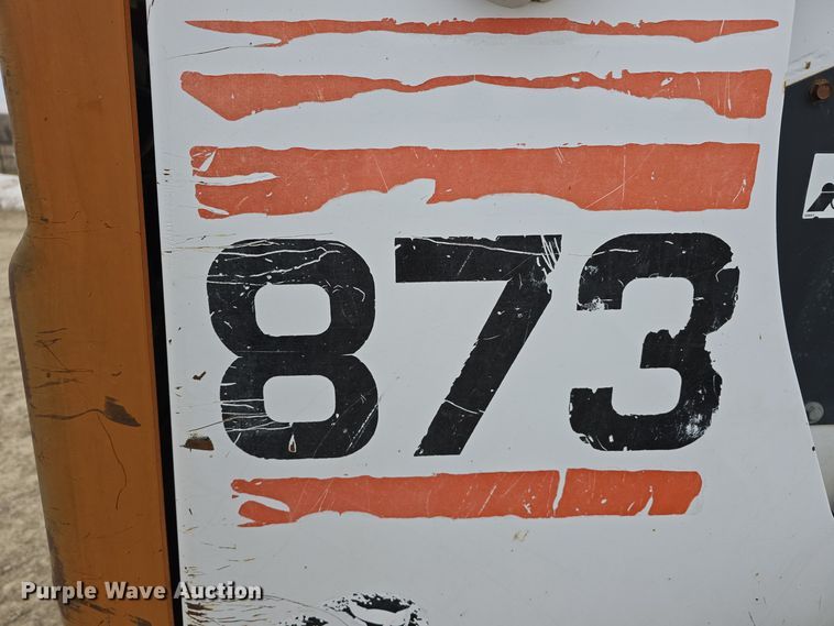 image for item DW3118 2000 Bobcat 873 skid steer loader
