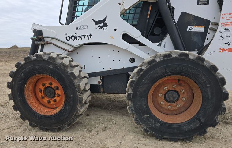 image for item DW3118 2000 Bobcat 873 skid steer loader