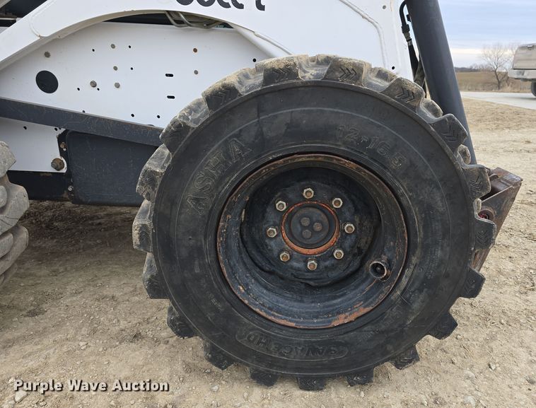 image for item DW3118 2000 Bobcat 873 skid steer loader