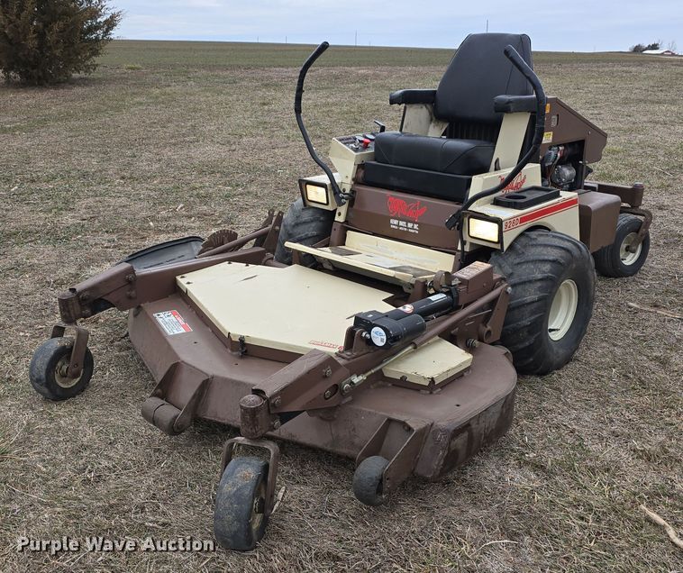 image for item DW3120 Grasshopper 928D ZTR lawn mower