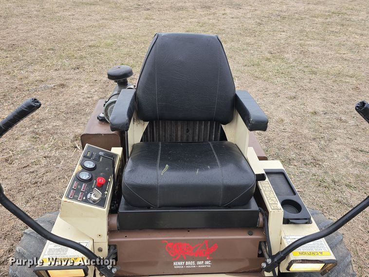 image for item DW3120 Grasshopper 928D ZTR lawn mower