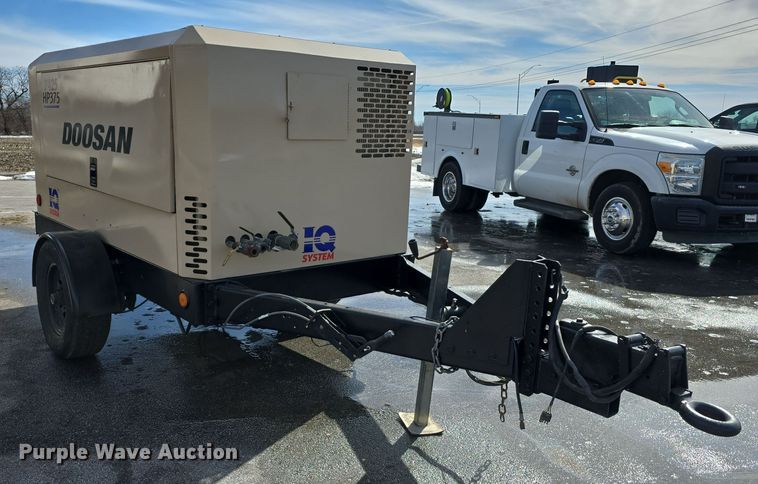 image for item DW3152 2019 Doosan P425/HP375 air compressor