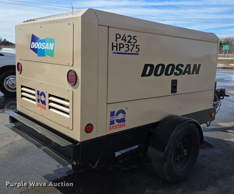 image for item DW3152 2019 Doosan P425/HP375 air compressor