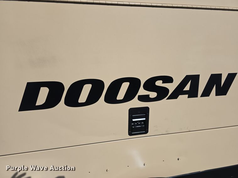 image for item DW3152 2019 Doosan P425/HP375 air compressor