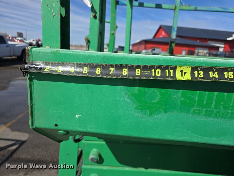 image for item DW3153 2016 Genie GS3369 DC scissor lift