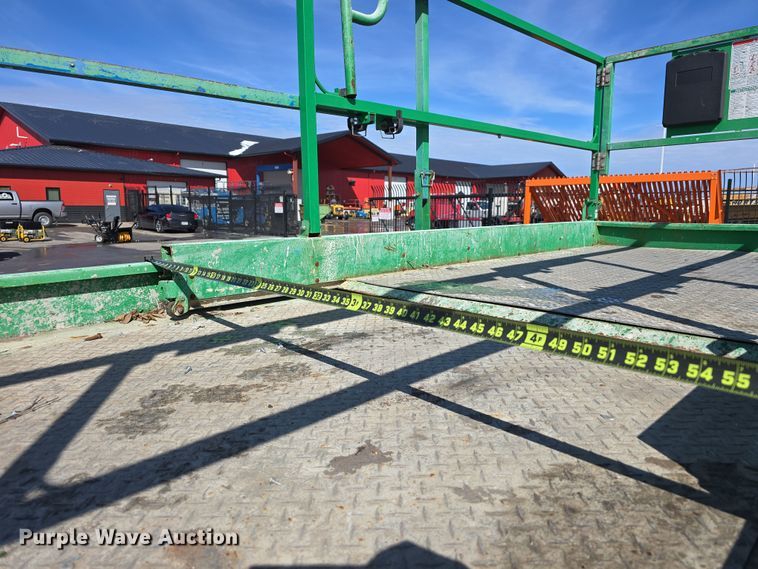 image for item DW3153 2016 Genie GS3369 DC scissor lift