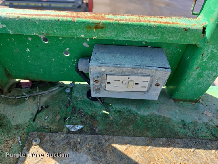 image for item DW3153 2016 Genie GS3369 DC scissor lift