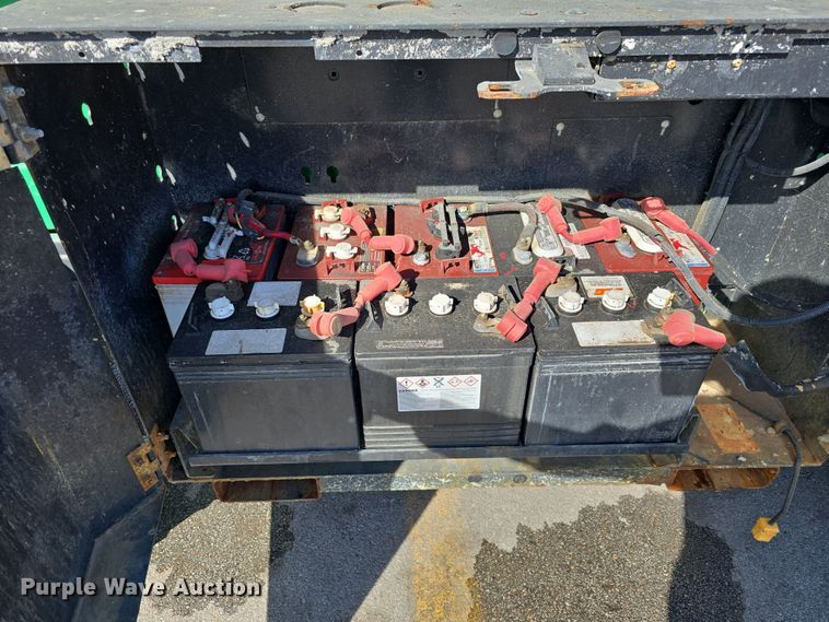 image for item DW3153 2016 Genie GS3369 DC scissor lift