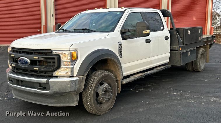image for item DW3353 2022 Ford F450 Super Duty XL Crew Cab flatbed truck