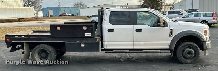 image for item DW3353 2022 Ford F450 Super Duty XL Crew Cab flatbed truck
