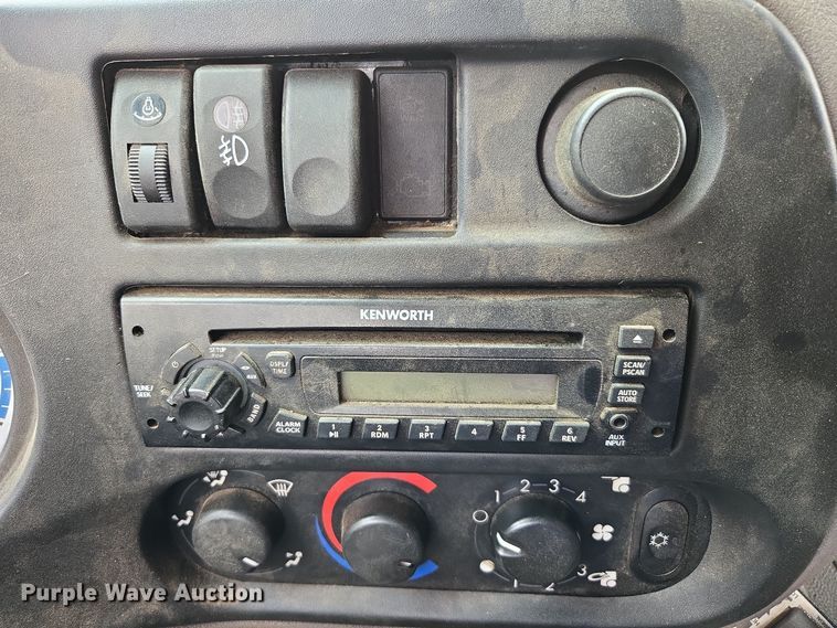 image for item EC3455 2014 Kenworth K370 dump truck