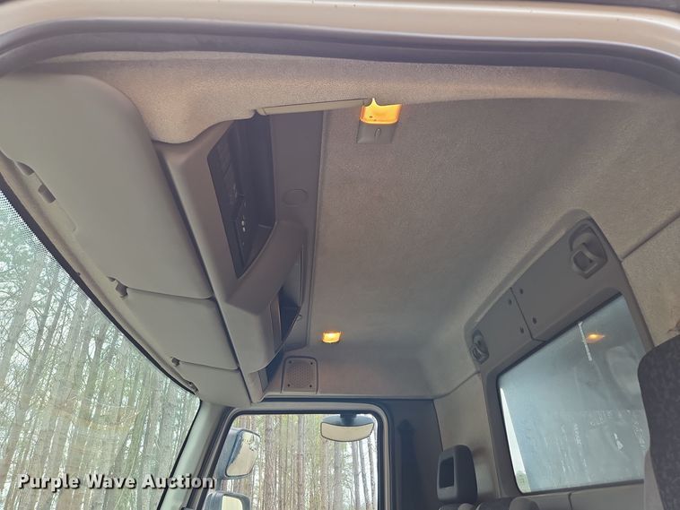 image for item EC3455 2014 Kenworth K370 dump truck