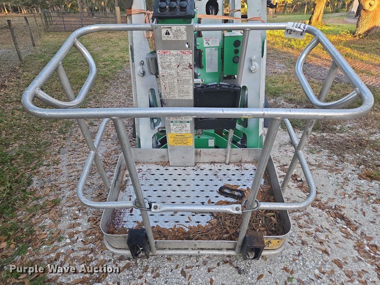 image for item EC3459 2014 Genie TZ-34 boom lift