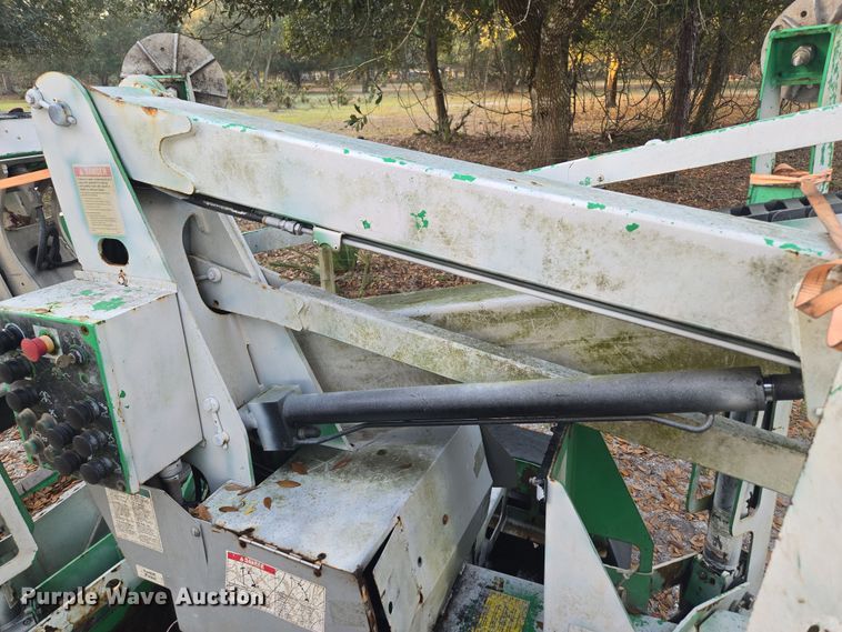 image for item EC3459 2014 Genie TZ-34 boom lift