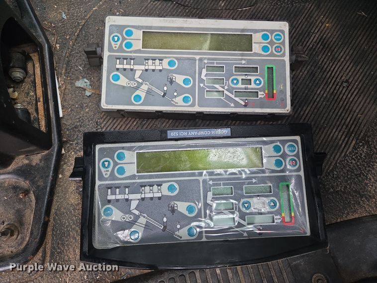 image for item EC3460 2007 International 7500 crane truck