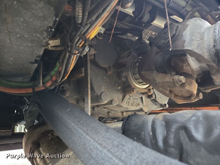 image for item EC3460 2007 International 7500 crane truck