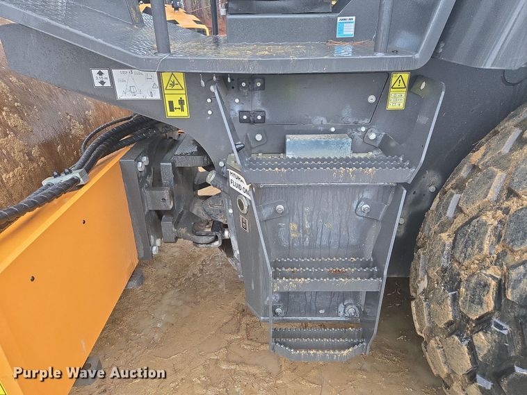 image for item EC3461 2019 Case SV212D single drum vibratory roller