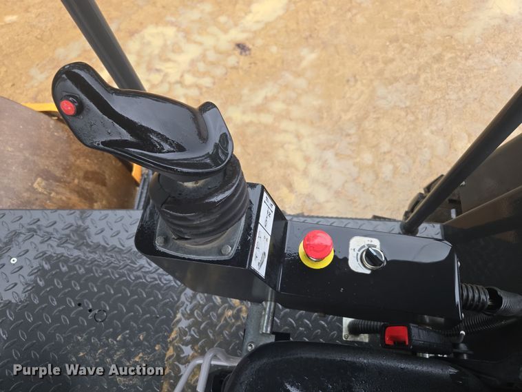 image for item EC3461 2019 Case SV212D single drum vibratory roller