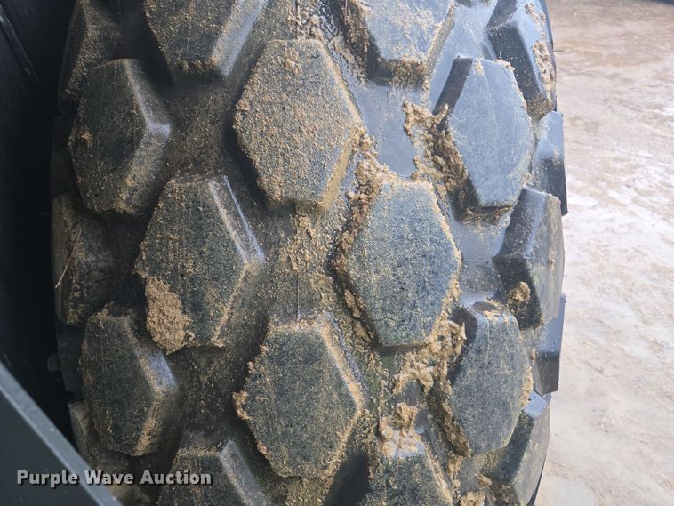 image for item EC3461 2019 Case SV212D single drum vibratory roller