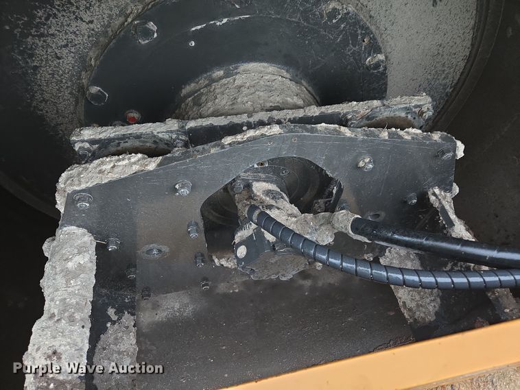 image for item EC3462 2019 Case SV208D single drum vibratory roller