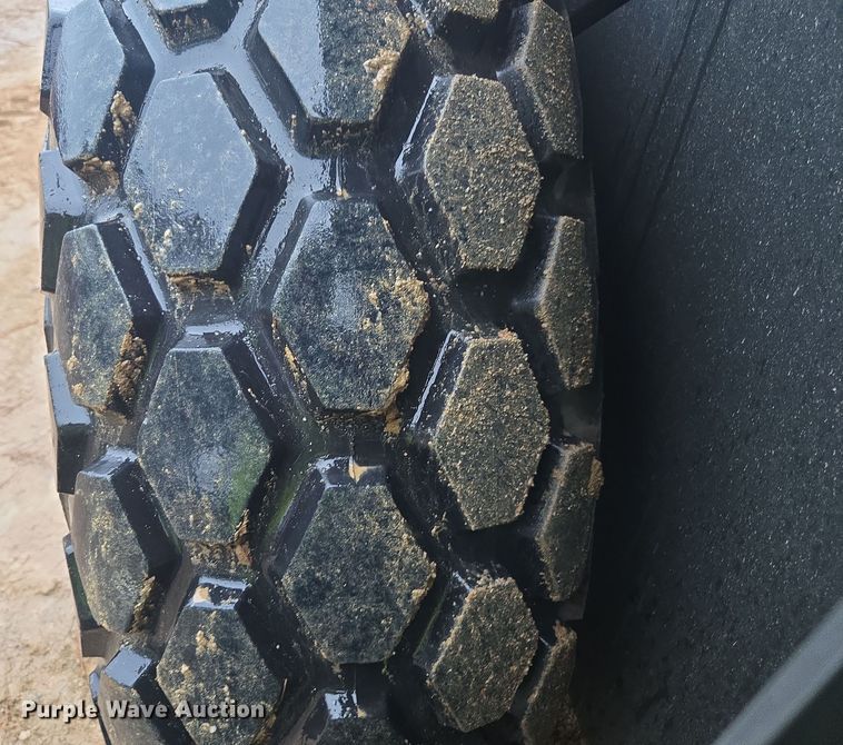 image for item EC3462 2019 Case SV208D single drum vibratory roller