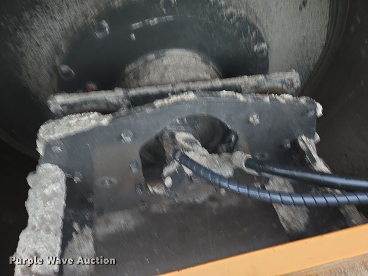 image for item EC3462 2019 Case SV208D single drum vibratory roller