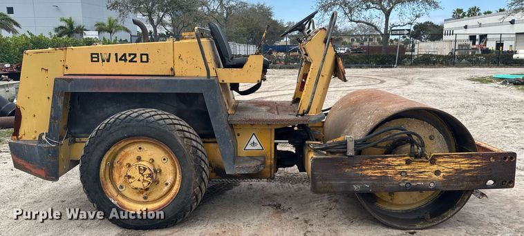 image for item EC3471 1989 Bomag BW142D single drum vibratory roller