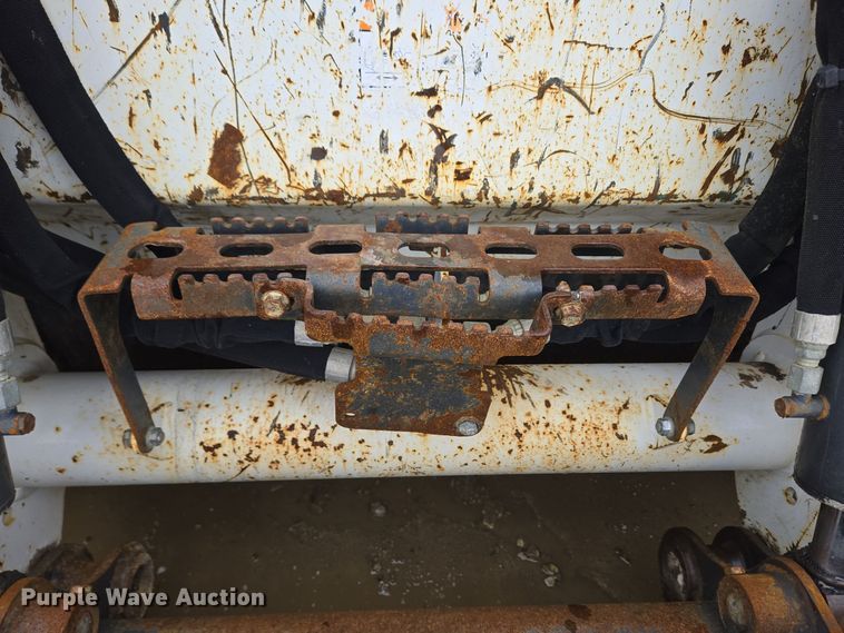 image for item EC3984 2018 Bobcat T590 tracked skid steer loader